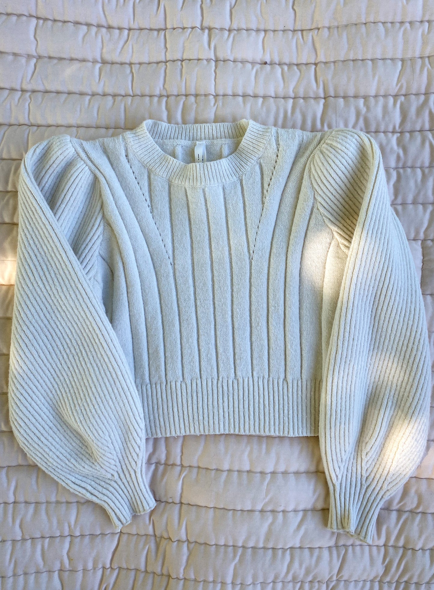 Soft Cream Ribbed Puff Sleeve Sweater – Size M