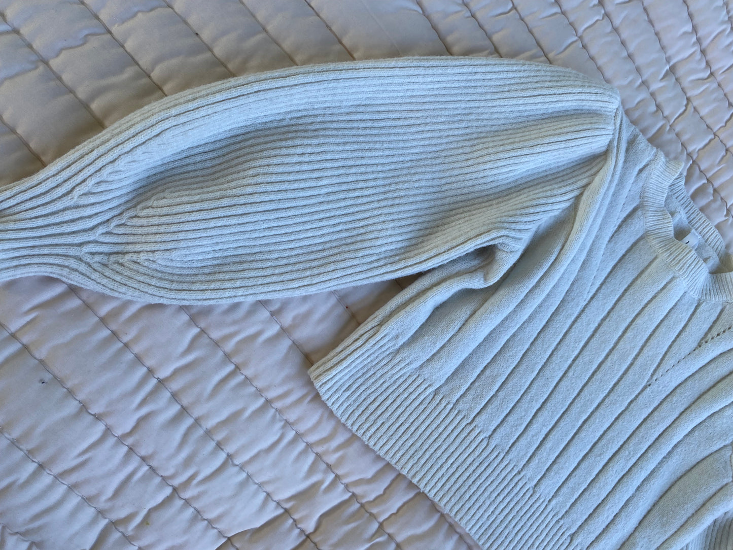 Soft Cream Ribbed Puff Sleeve Sweater – Size M