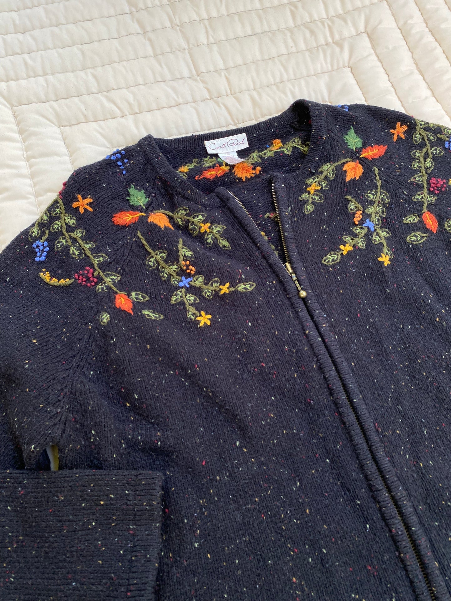 Vintage Floral Embroidered Zip Cardigan – Perfect Fall Sweater